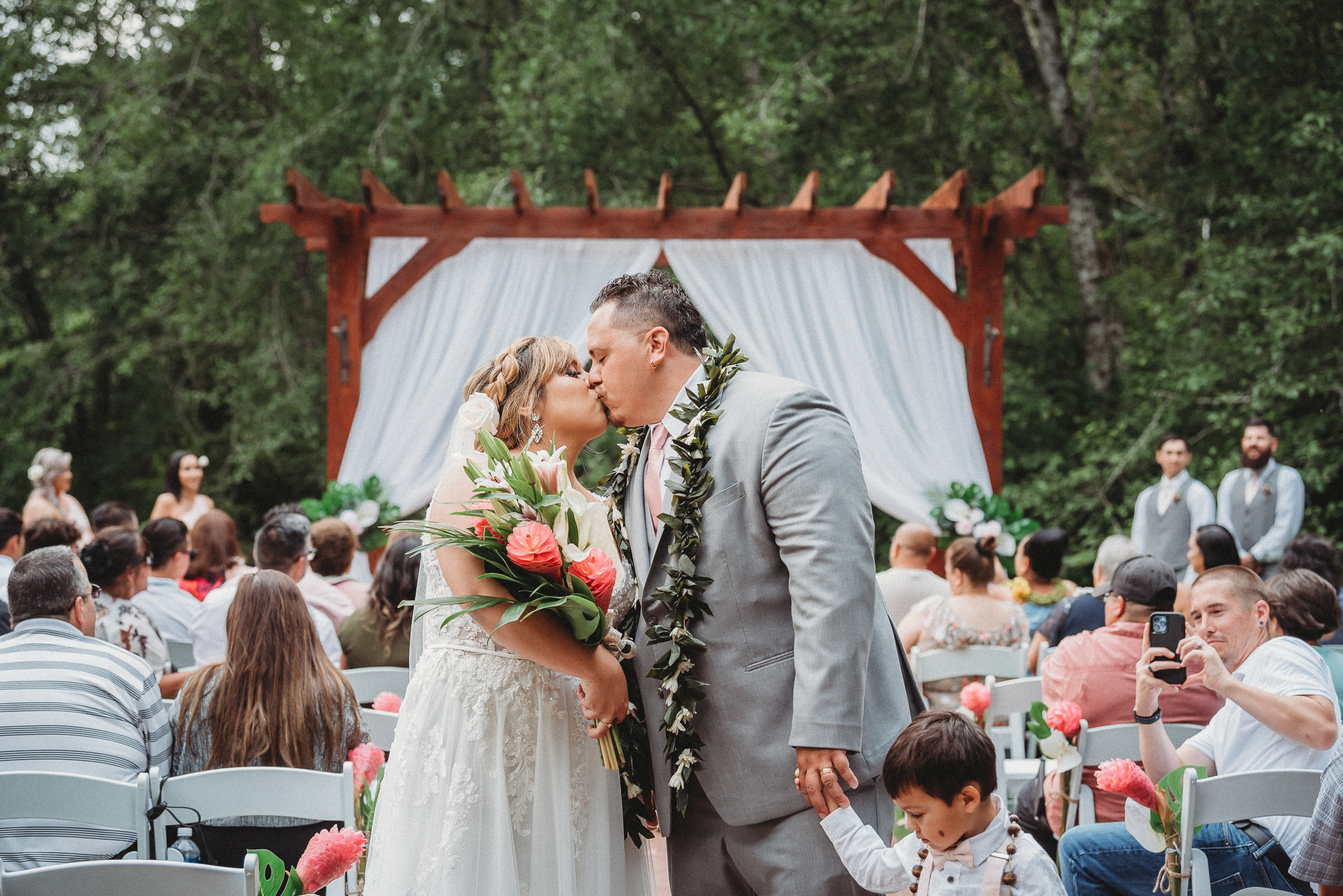 Hawaiian Theme Wedding, Cedar Springs, Port Orchard, Wedding Photographer, Caleo Photography
